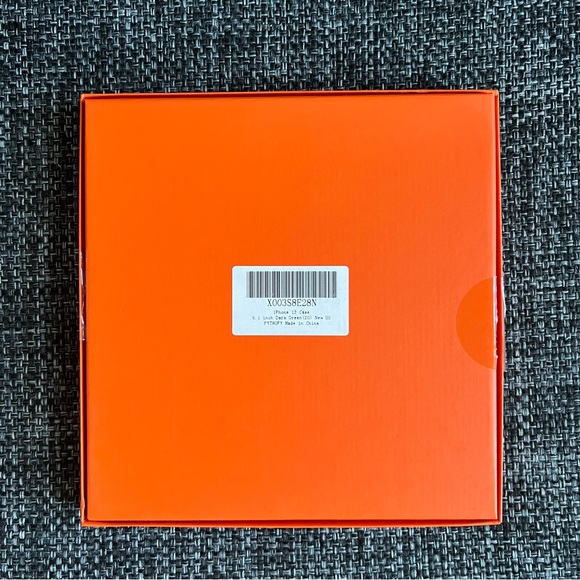 NIB iPhone 13 Green Wallet Phone Case and Screen Protector - Picture 7 of 12